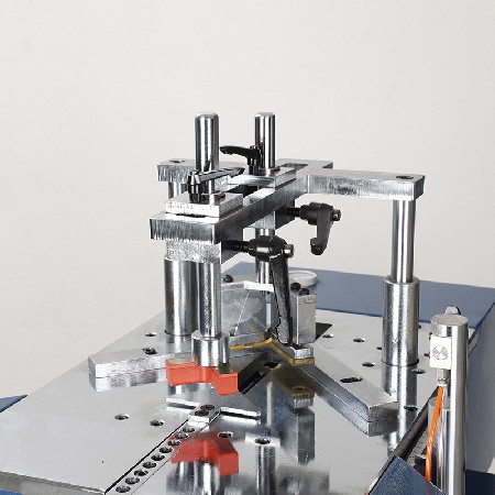 Pneumatic nail angle machine